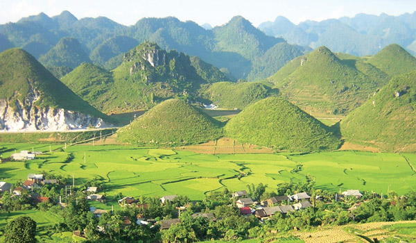 Tour Du Lịch Hà Giang Cao Cấp https://dulichbacachau.com/tour/tour-du-lich-dong-bac-6-ngay-5-dem-ha-giangbac-kancao-banglang-som/