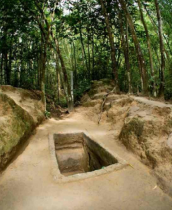 TOUR CỦ CHI 1/2 NGÀY NHÓM NHỎ XE FUSO LIMOUSINE